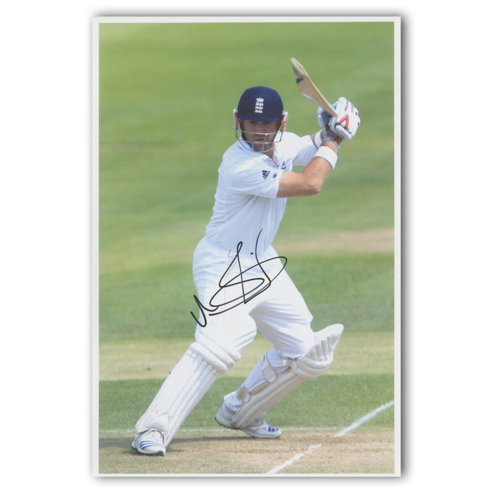 SPORT Signed 12x8 Photograph MATT PRIOR ENGLAND CRICKET